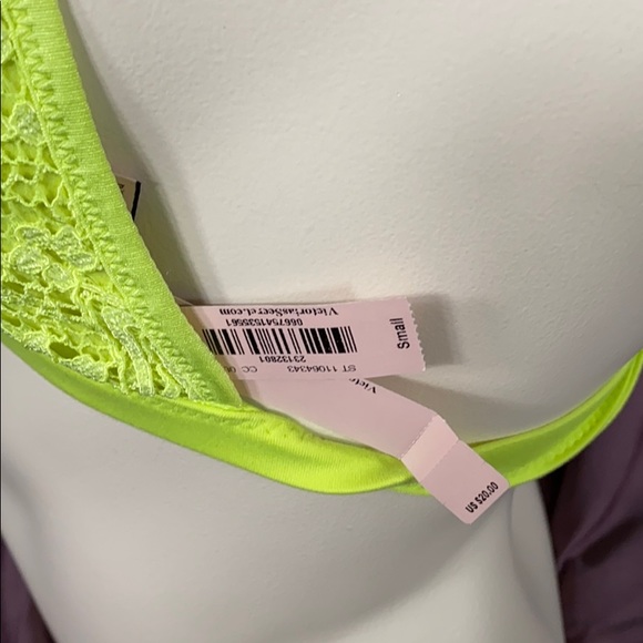 BODY by Victoria Victoria’s Secret Front Close Bra - Picture 5 of 8